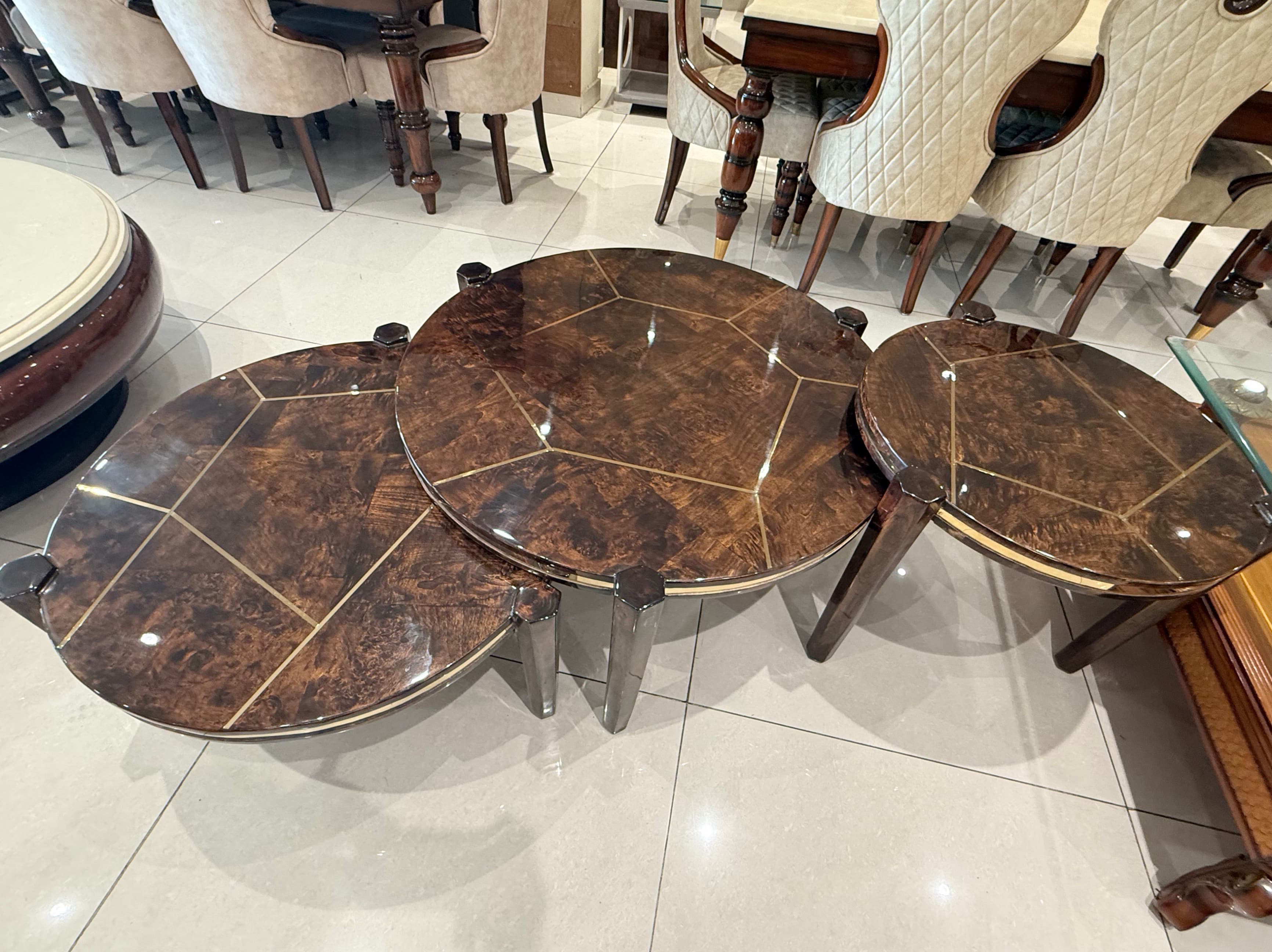 Elegant Centre Table 3